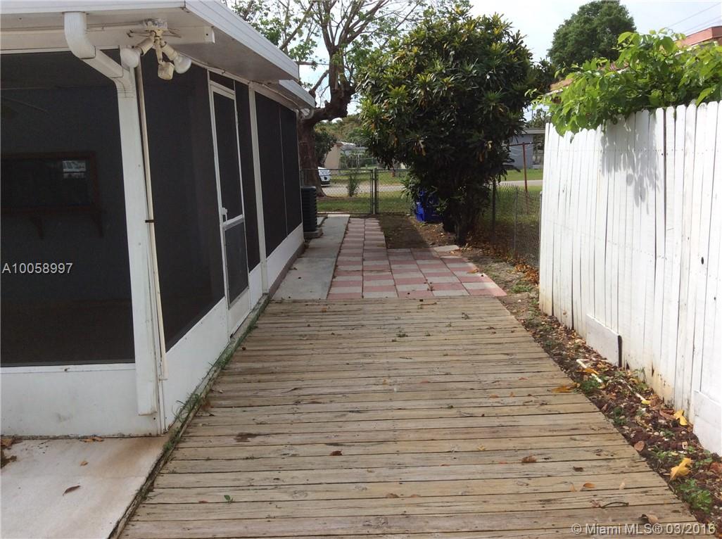 Weidlings Sub Of S1/2 Of - Residential