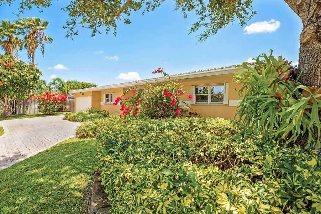 CORAL RIDGE ISLES - Residential