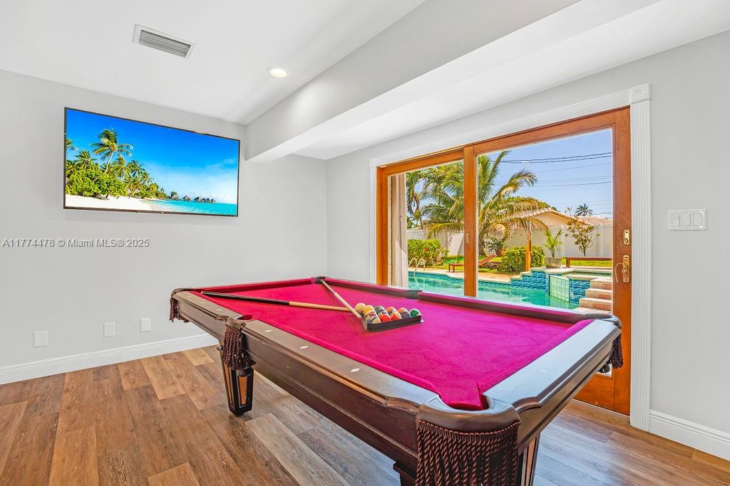 CORAL RIDGE ISLES - Residential