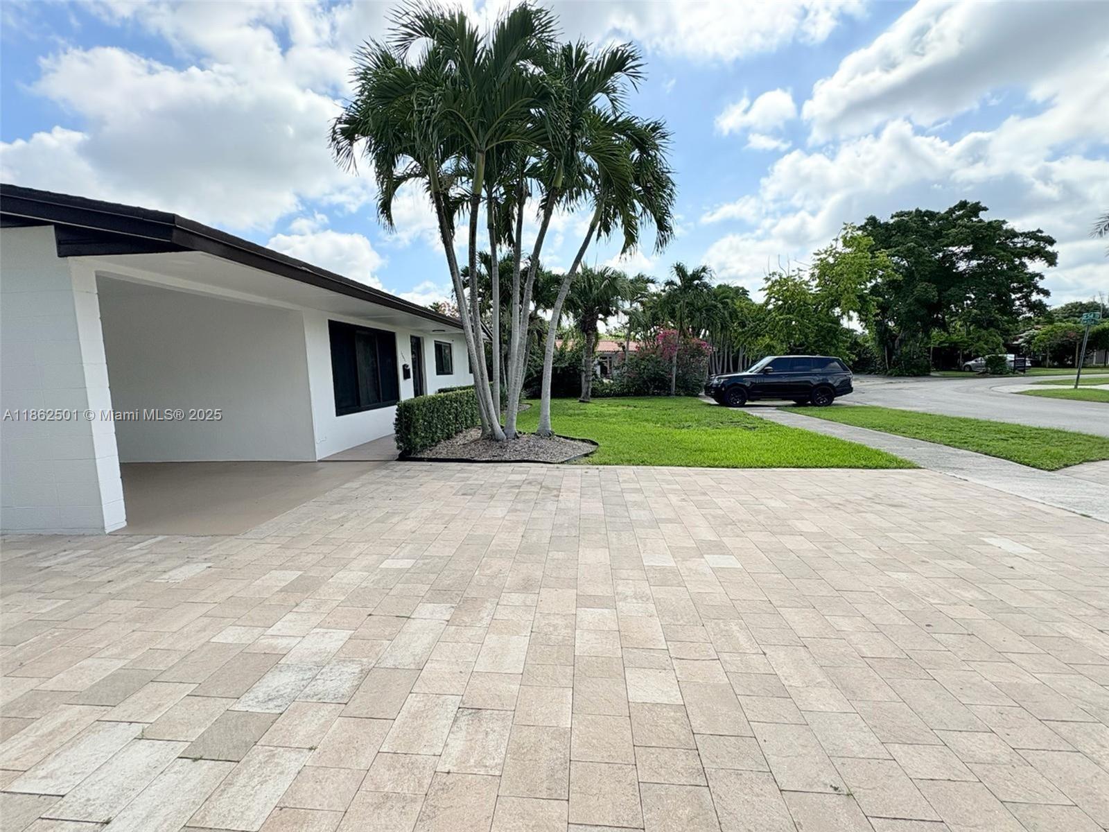 10431 SW 54th St 10431