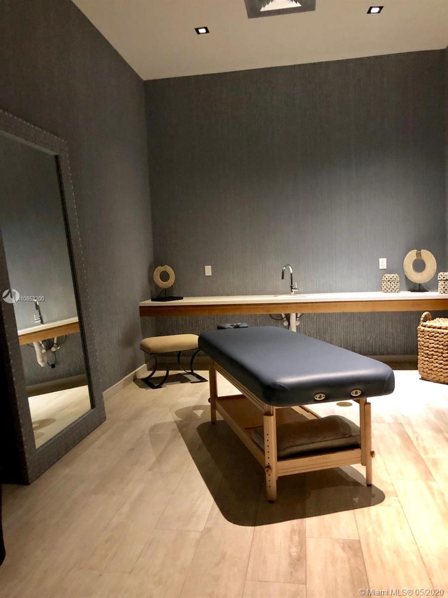 BISCAYNE BEACH CONDO - Residential Lease