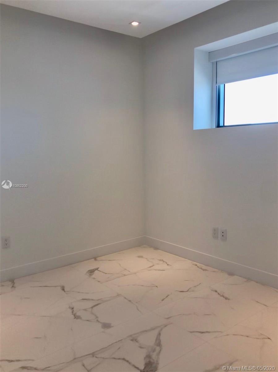 BISCAYNE BEACH CONDO - Residential Lease