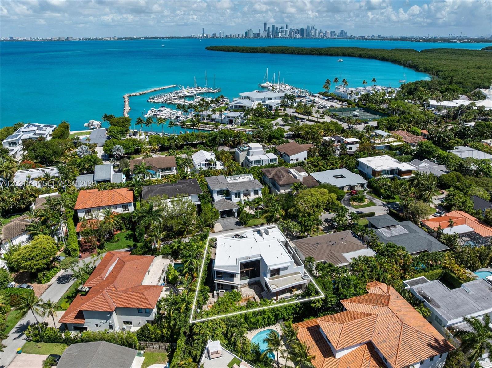 TROPICAL ISLE HOMES SUB 4 - Residential