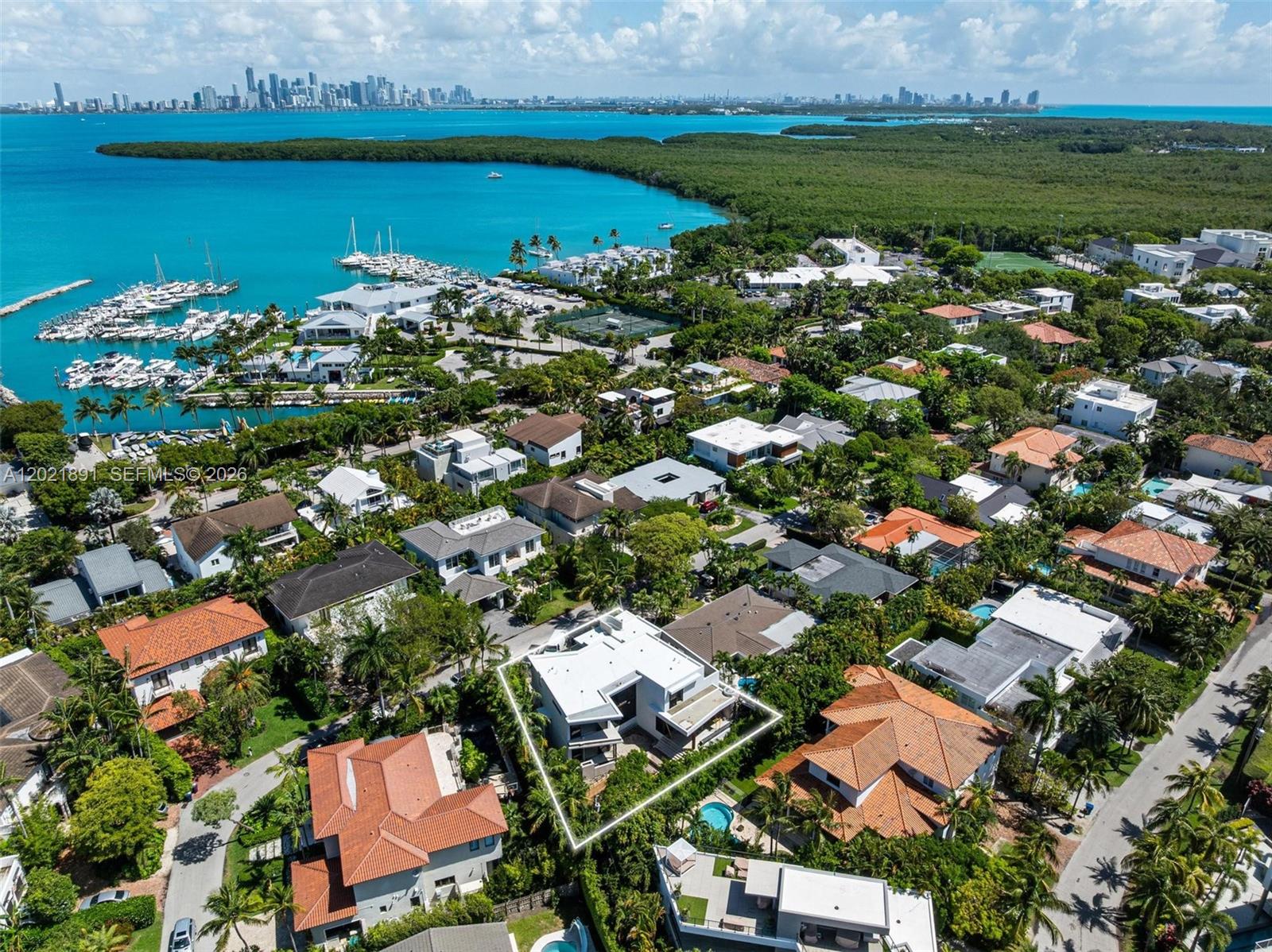 TROPICAL ISLE HOMES SUB 4 - Residential