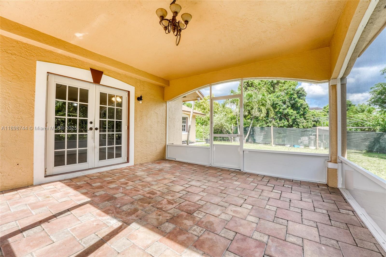 EVERGLADES LAND CO SUB - Residential Lease