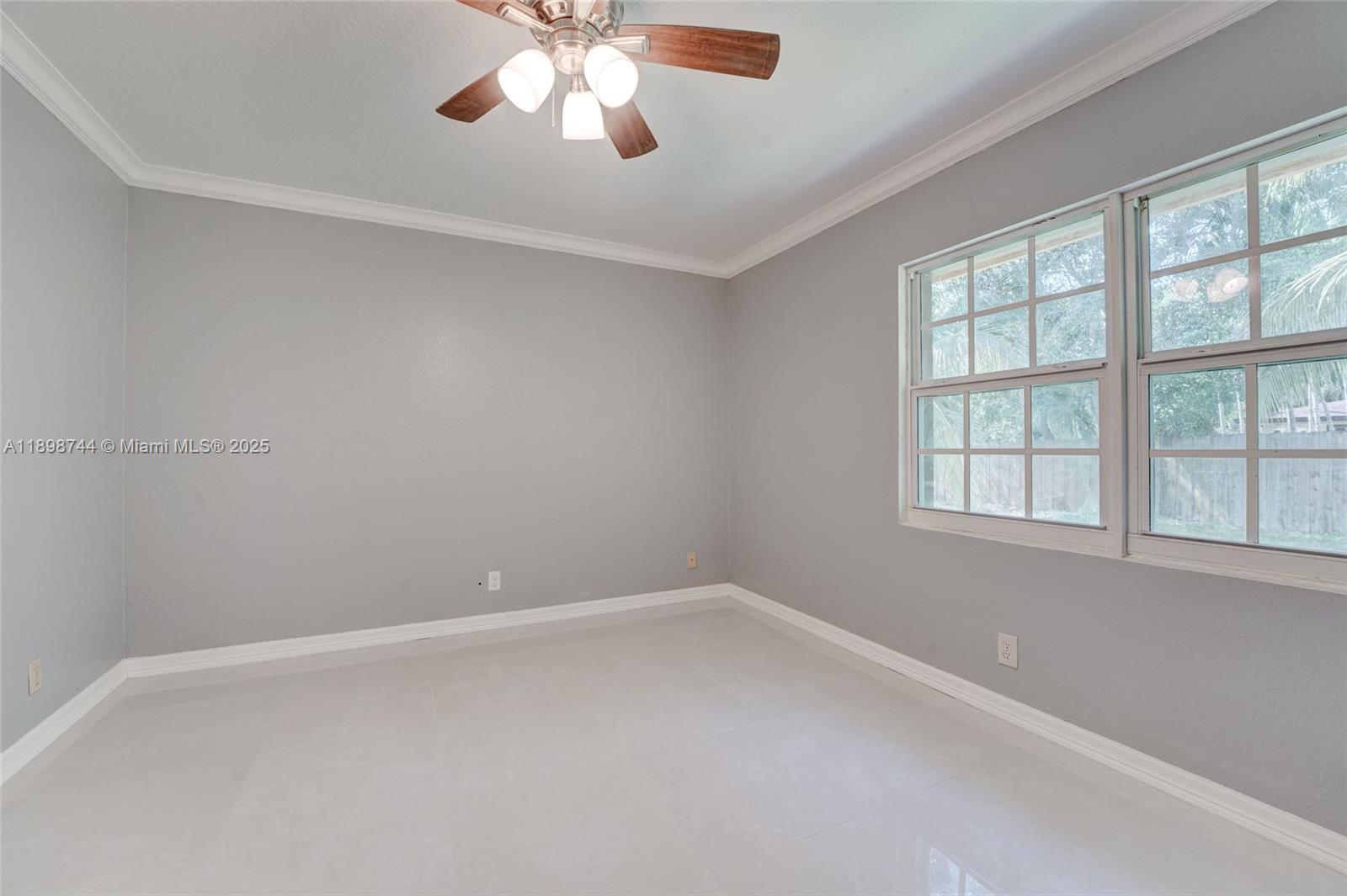 EVERGLADES LAND CO SUB - Residential Lease