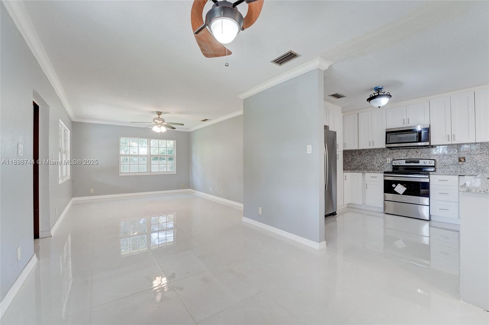 EVERGLADES LAND CO SUB - Residential Lease