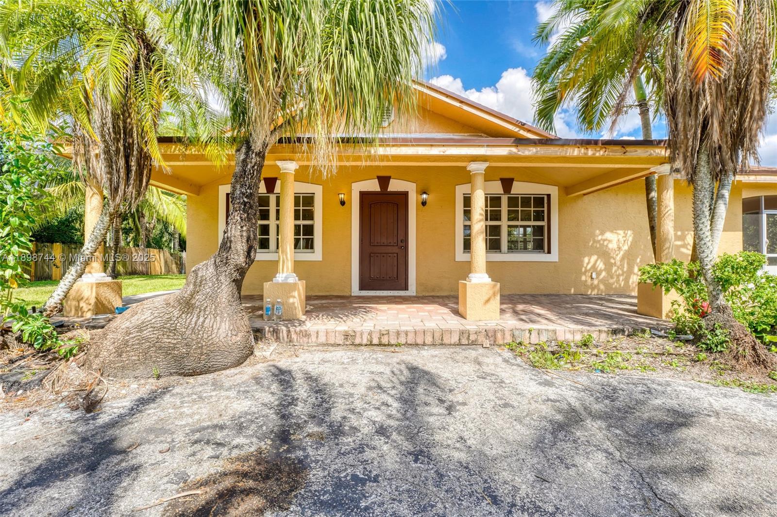 EVERGLADES LAND CO SUB - Residential Lease