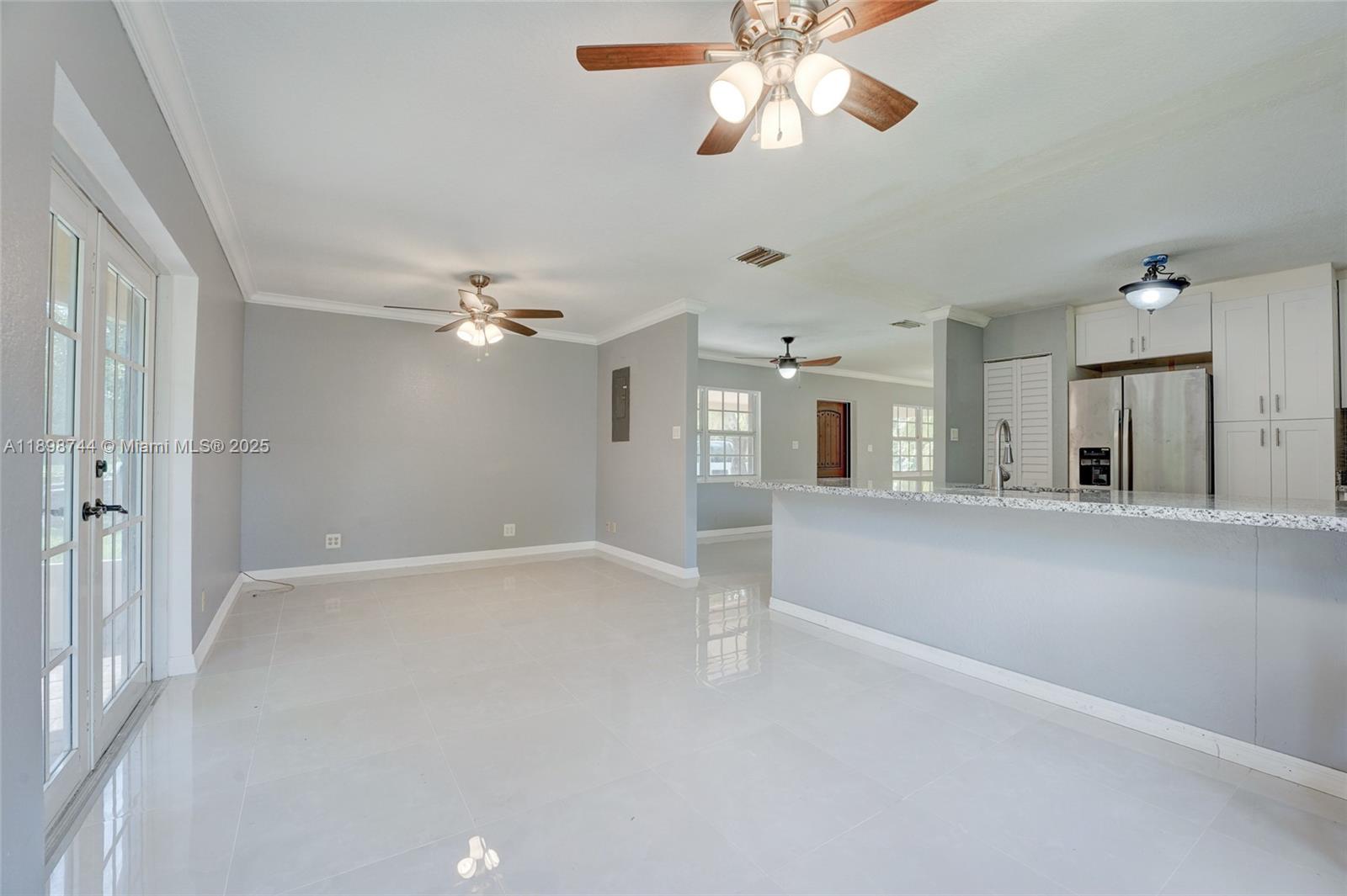 EVERGLADES LAND CO SUB - Residential Lease