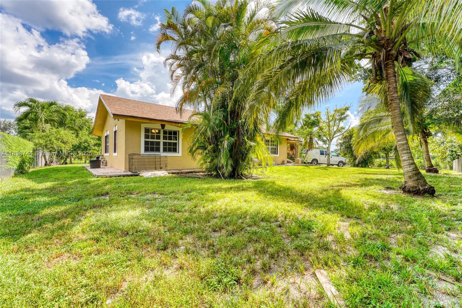 EVERGLADES LAND CO SUB - Residential Lease