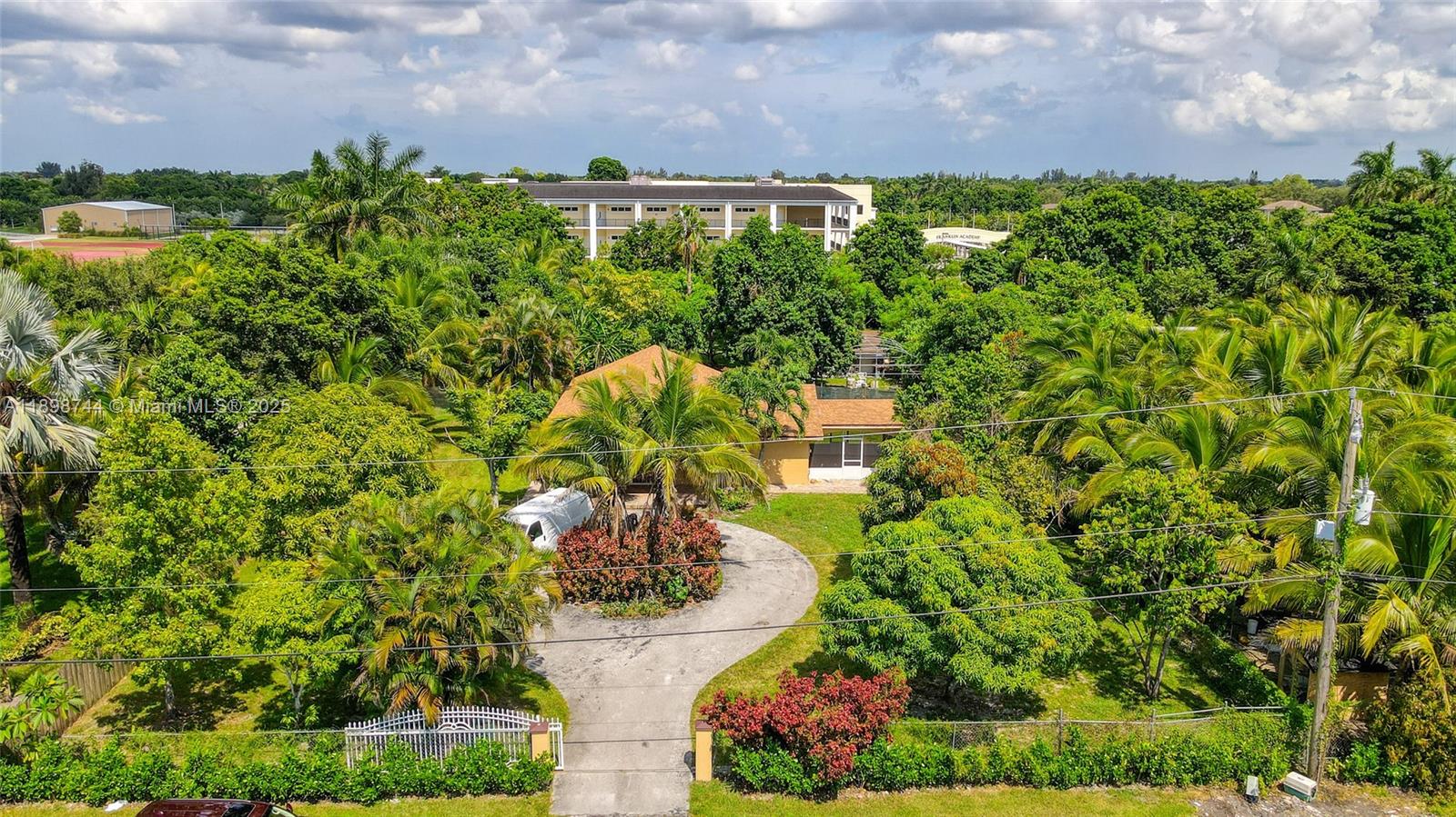 EVERGLADES LAND CO SUB - Residential Lease