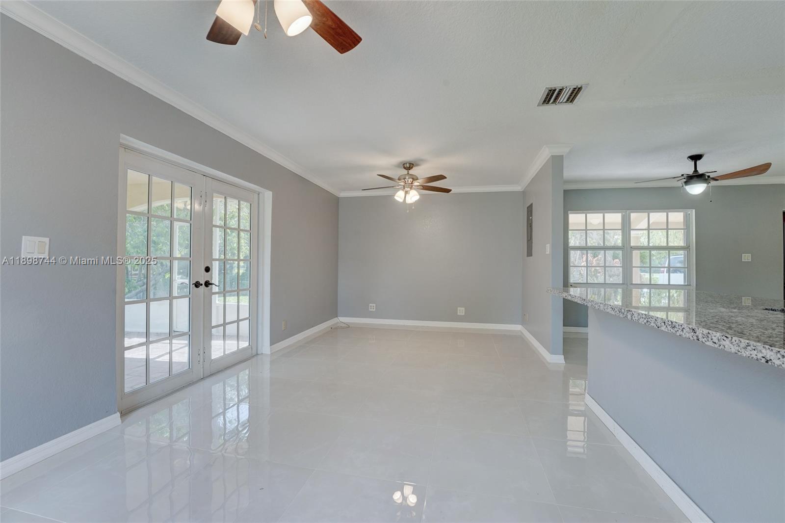 EVERGLADES LAND CO SUB - Residential Lease