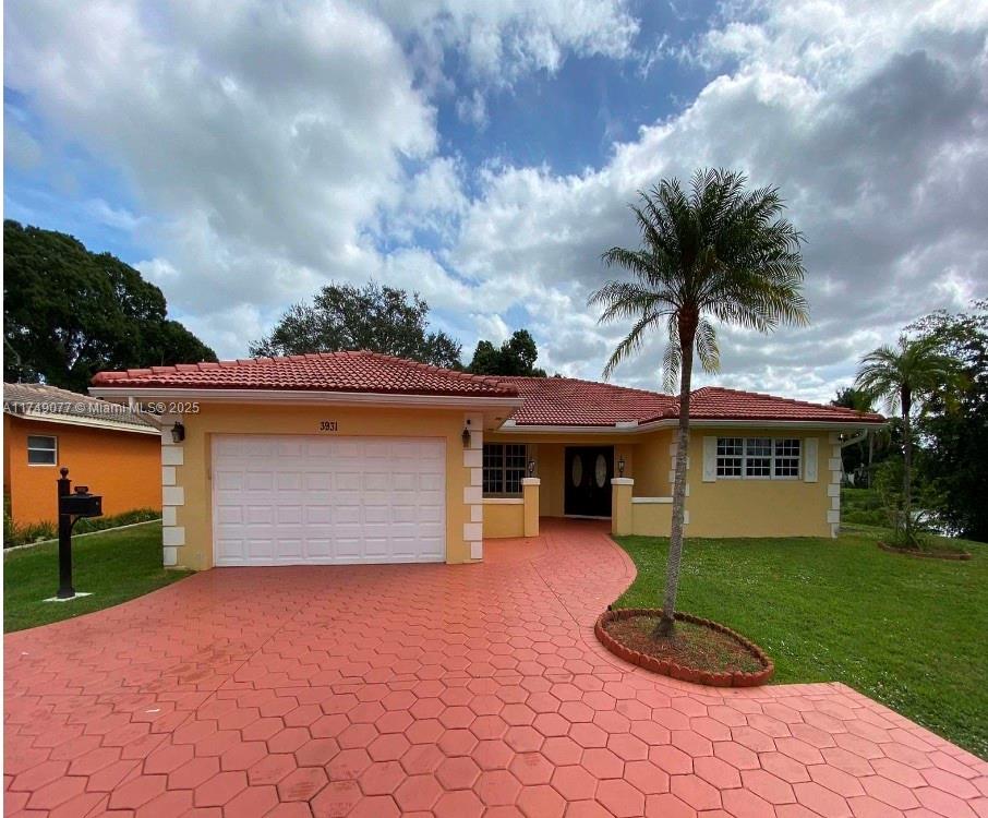 Property for Sale at 3931 Nw 108th Dr, Coral Springs, Broward County, Florida - Bedrooms: 3 
Bathrooms: 2  - $539,997