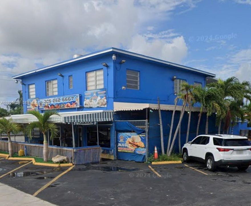 An exceptional opportunity to acquire a thriving Seafood restaurant in the heart of Miami. This business is perfectly situated in the heart of West Miami, surrounded by a high-traffic area with numerous businesses, residential communities, two apartments on 2nd floor to receive an extra income of 3000