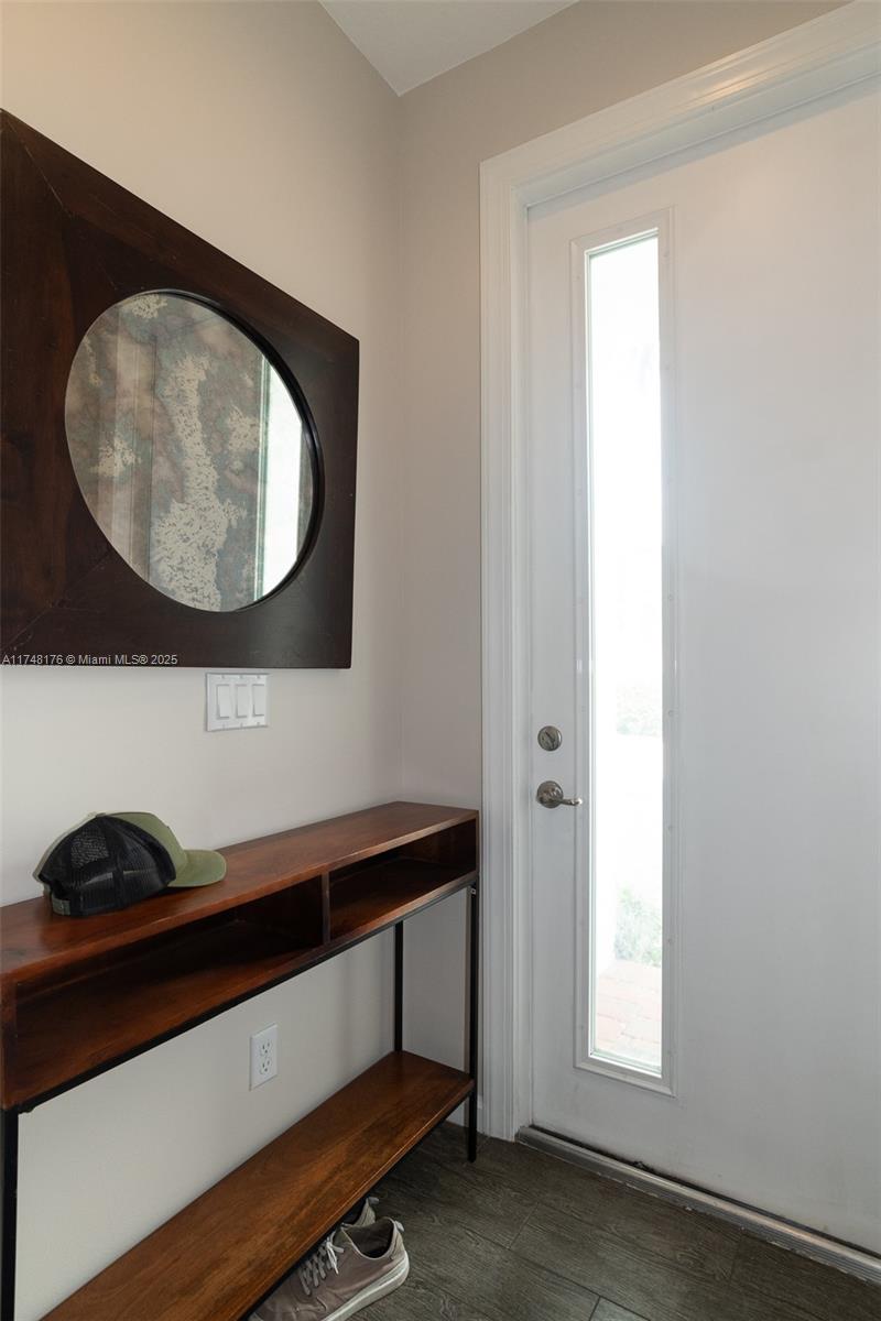 POINTE @ MIDDLE RIVER - Residential