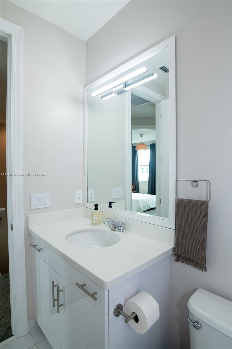 POINTE @ MIDDLE RIVER - Residential