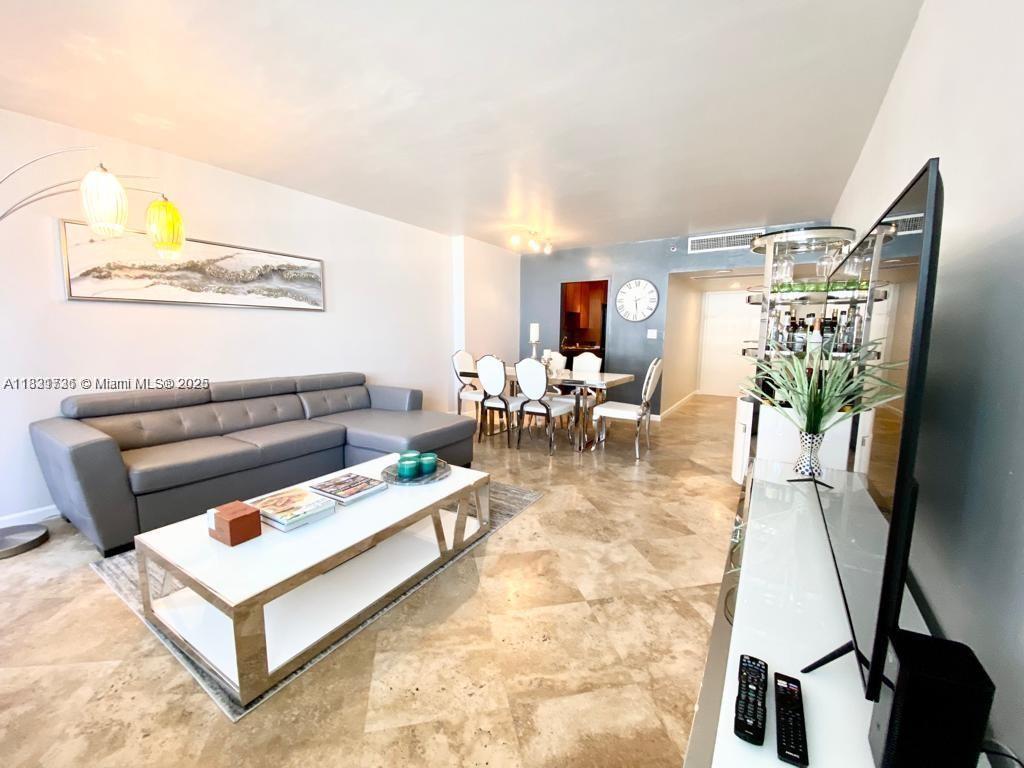 Great investment opportunity. Nice renovated 1 bedroom, 1.5 bathrooms. Balcony with City and some Ocean View. Marble floors, granite counter top in kitchen and bathrooms. Building amenities include pool, gym, recreation room, laundry room on each floor. 30 days minimum rental.