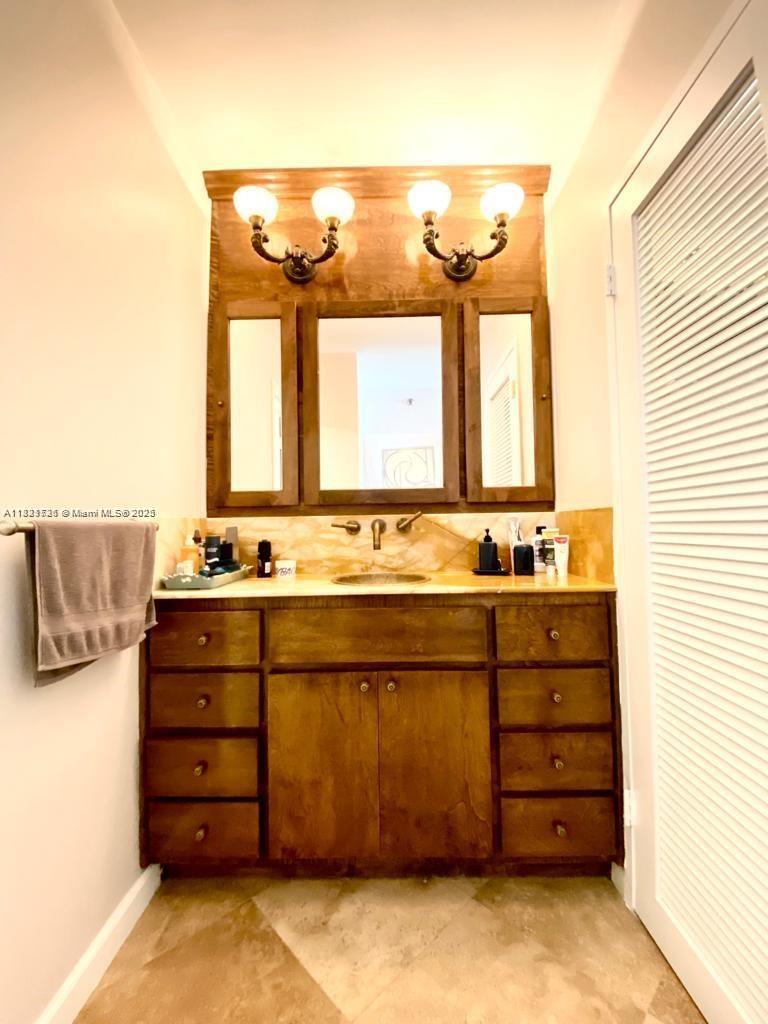 THE DECOPLAGE CONDO - Residential