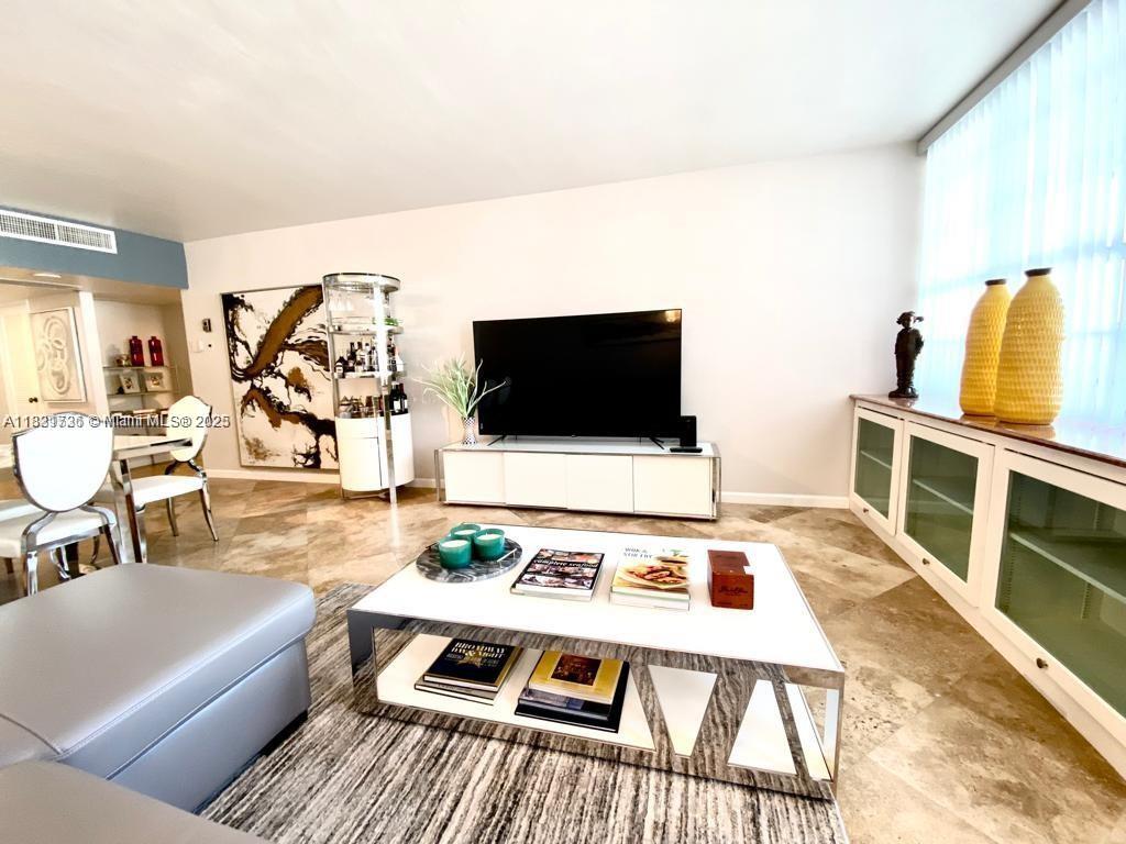 100 Lincoln Rd 608
