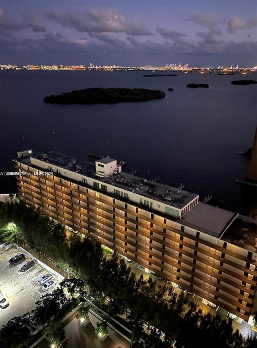 PALM BAY CONDOMINIUM - Residential