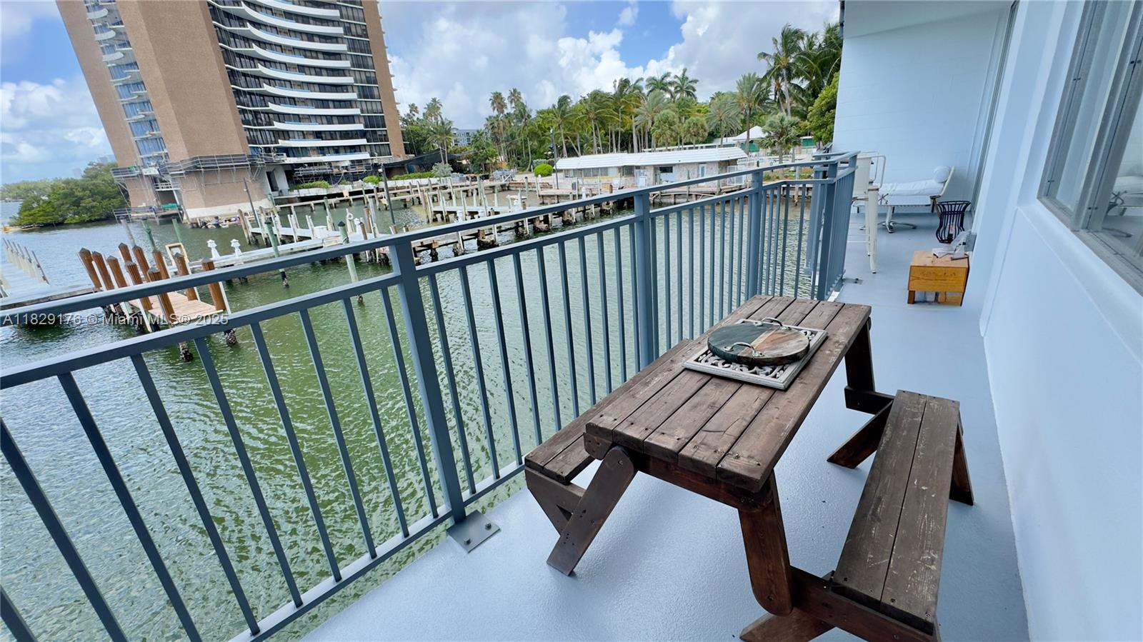 PALM BAY CONDOMINIUM - Residential