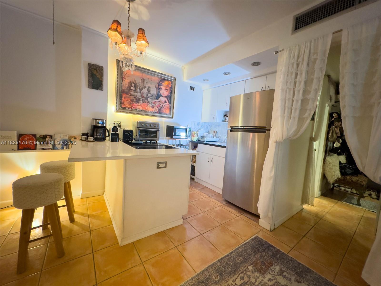 PALM BAY CONDOMINIUM - Residential