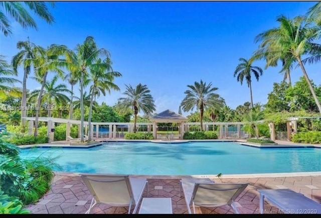 PALM BAY CONDOMINIUM - Residential