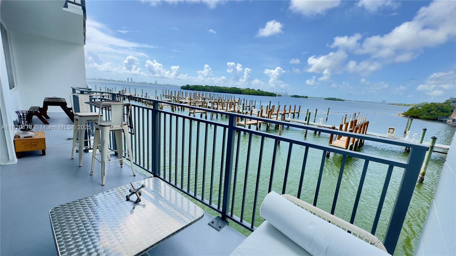 PALM BAY CONDOMINIUM - Residential