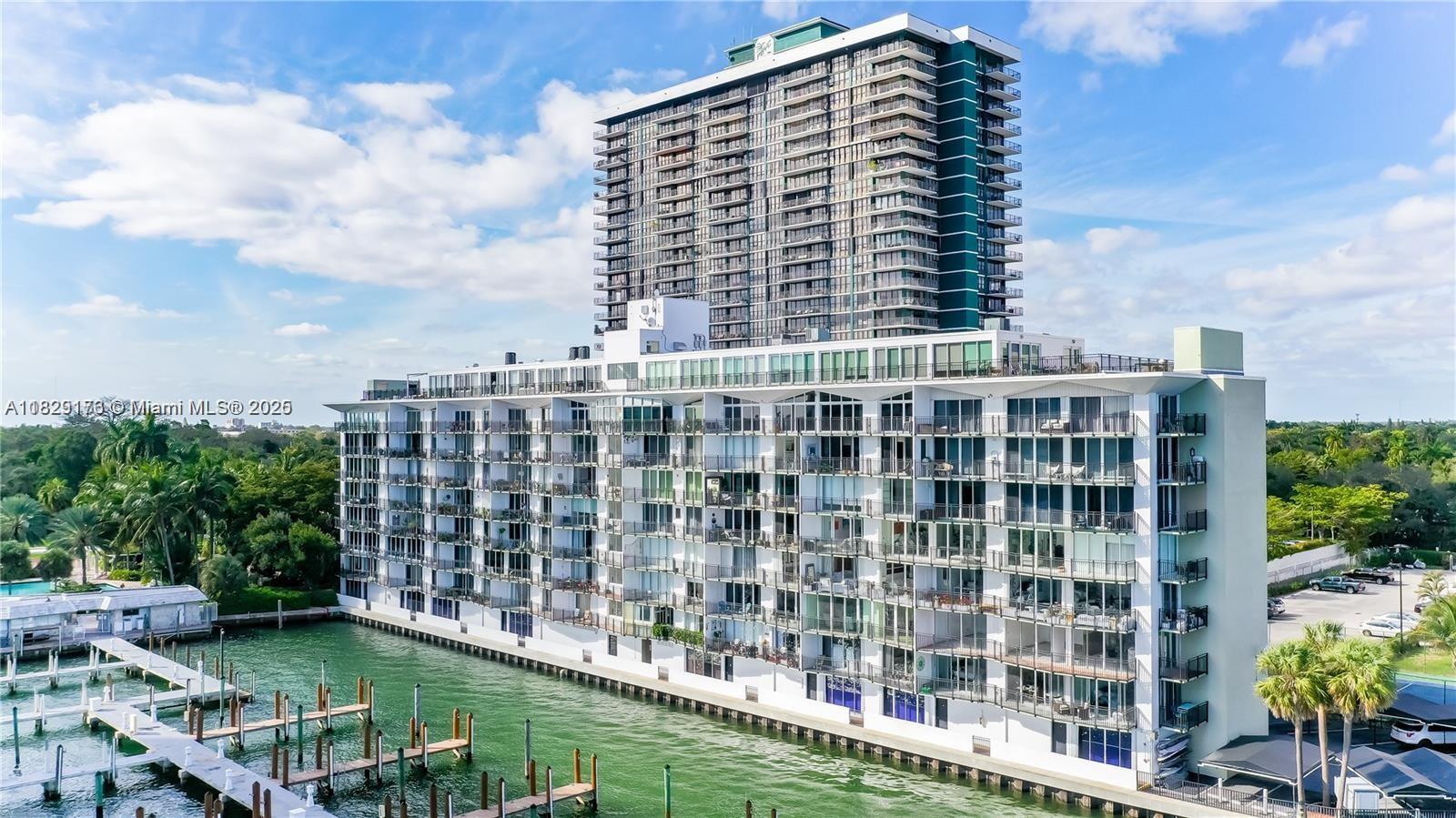 PALM BAY CONDOMINIUM - Residential