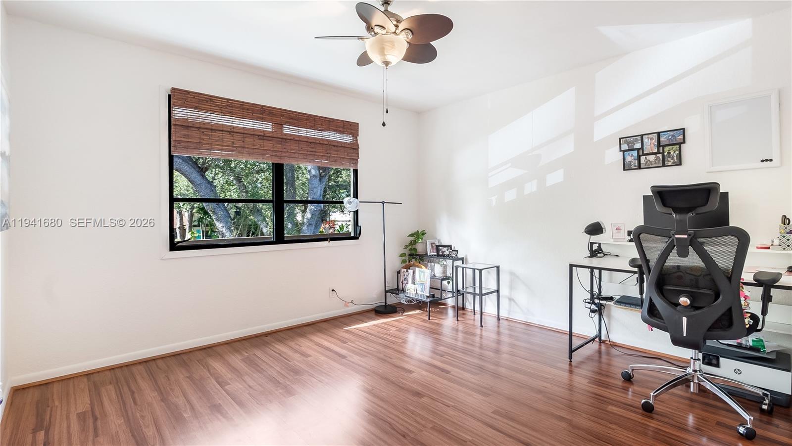 COUNTRY SQUIRE TOWNHOMES - Residential