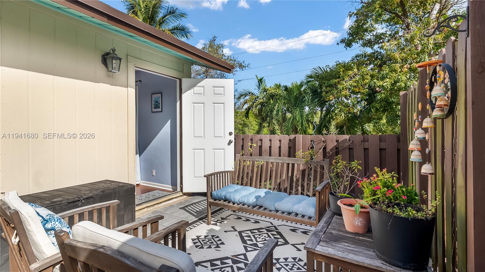 COUNTRY SQUIRE TOWNHOMES - Residential