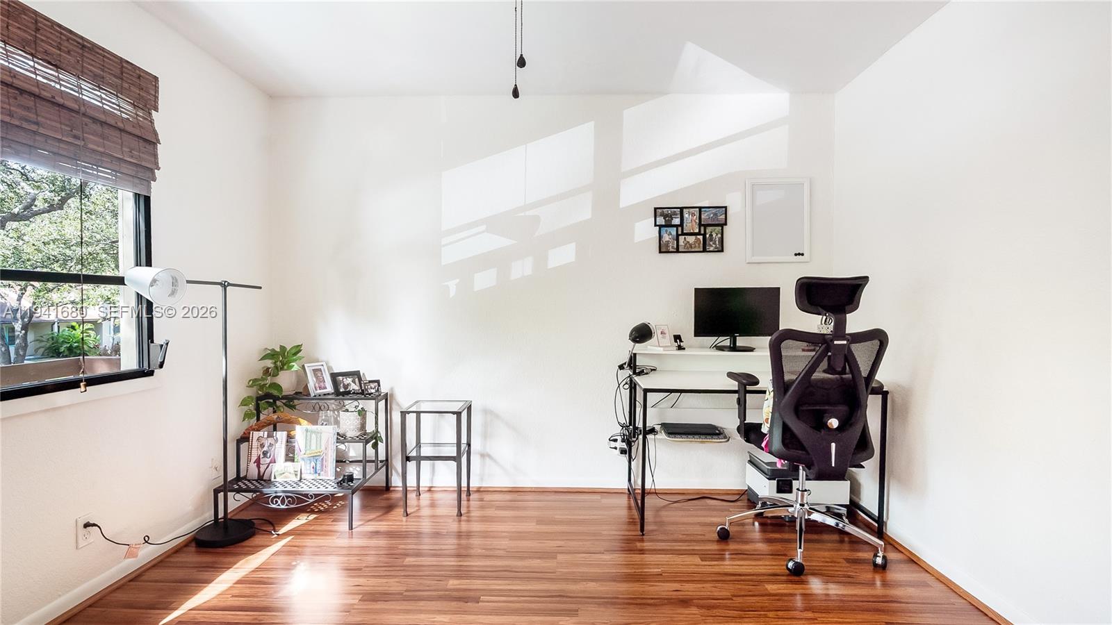 COUNTRY SQUIRE TOWNHOMES - Residential