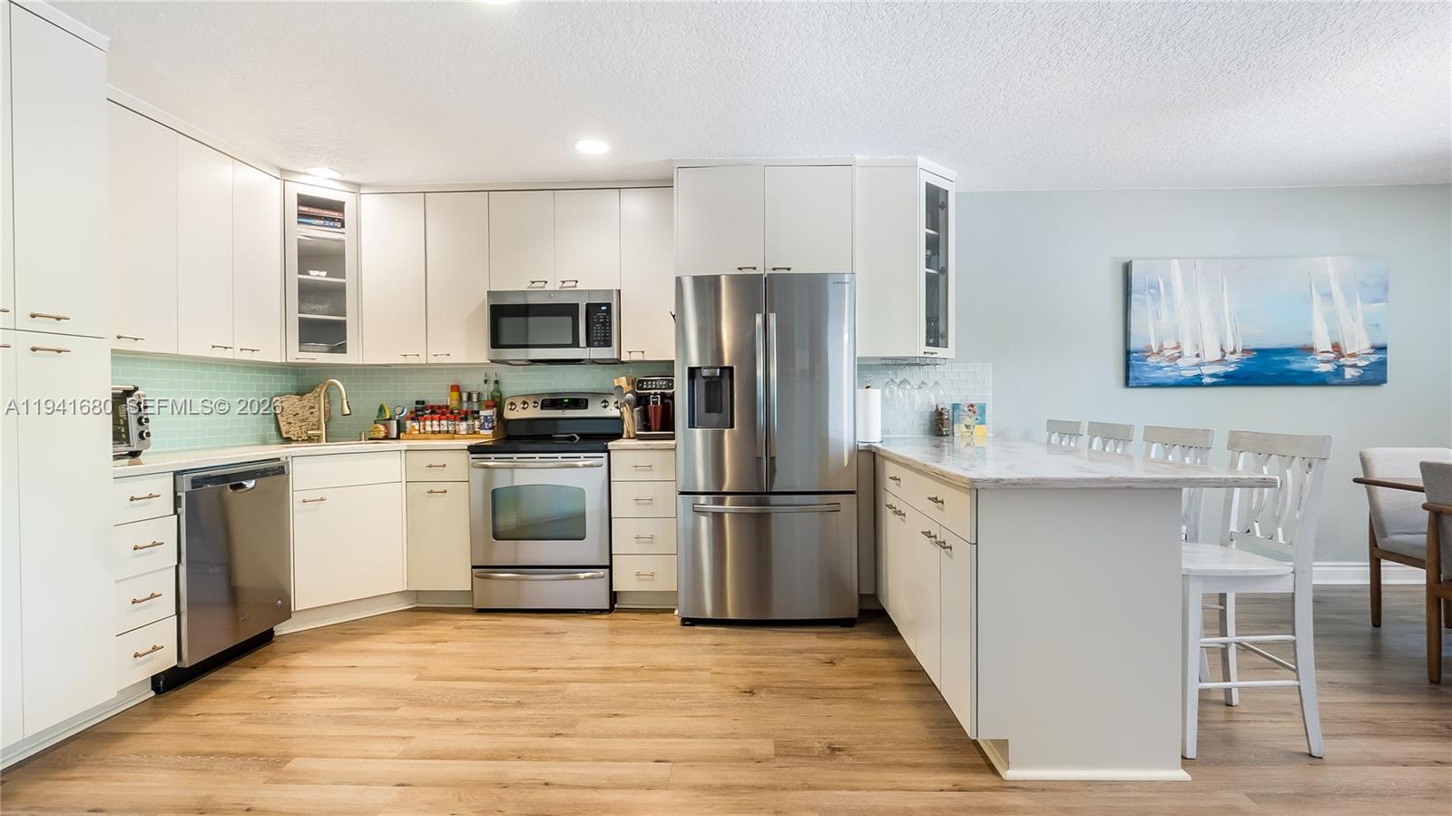 COUNTRY SQUIRE TOWNHOMES - Residential