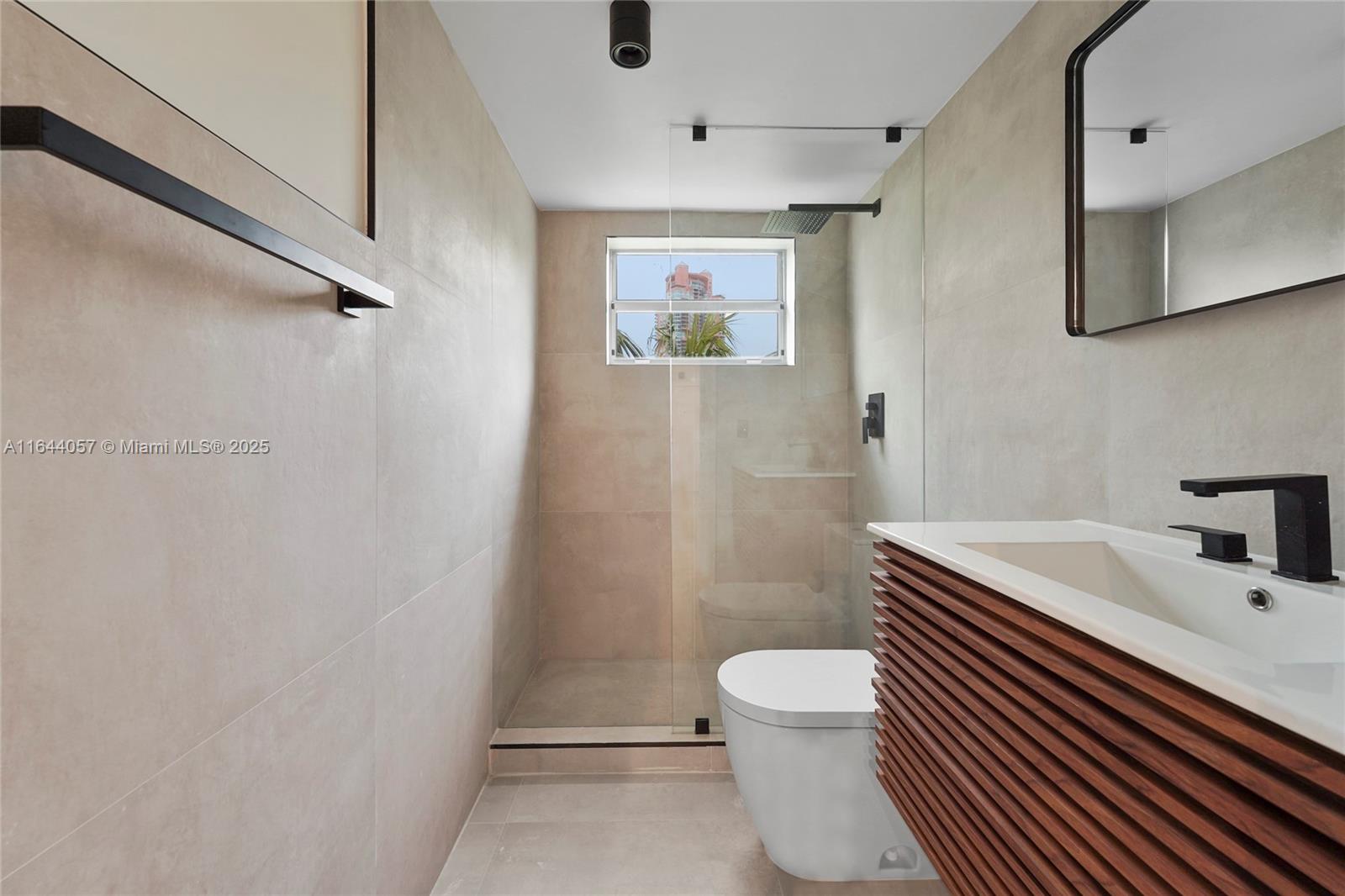 TERRACE VIEW TOWERS CONDO - Residential