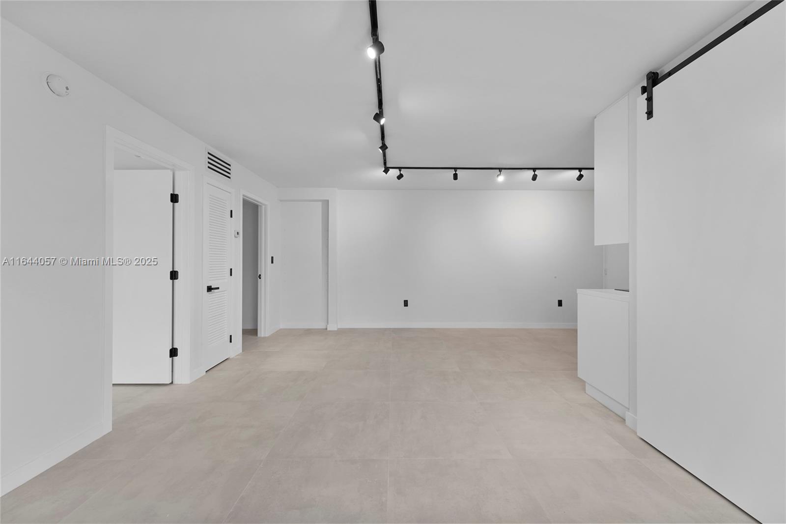 TERRACE VIEW TOWERS CONDO - Residential