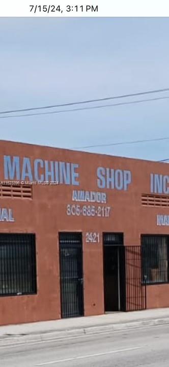 2421 NW 27th Ave