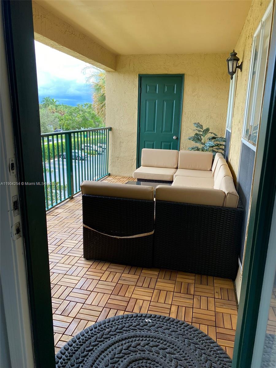 SAVANNAH AT RIVERSIDE CON - Residential Lease