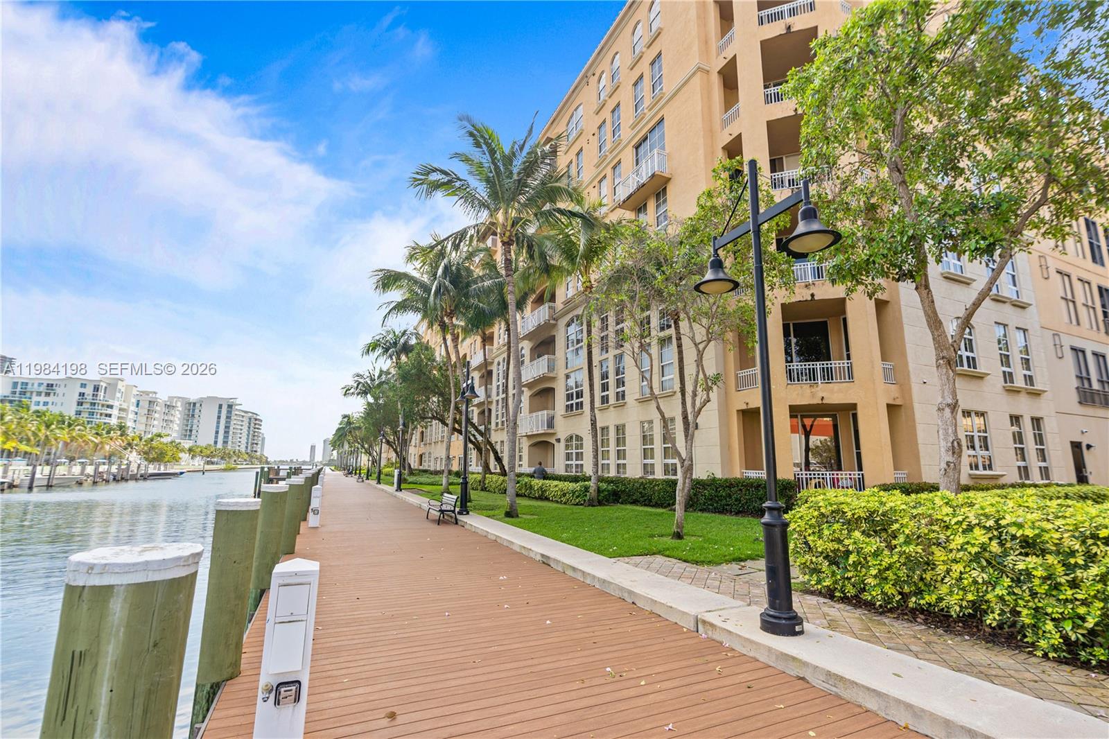 ALAQUA - Residential Lease