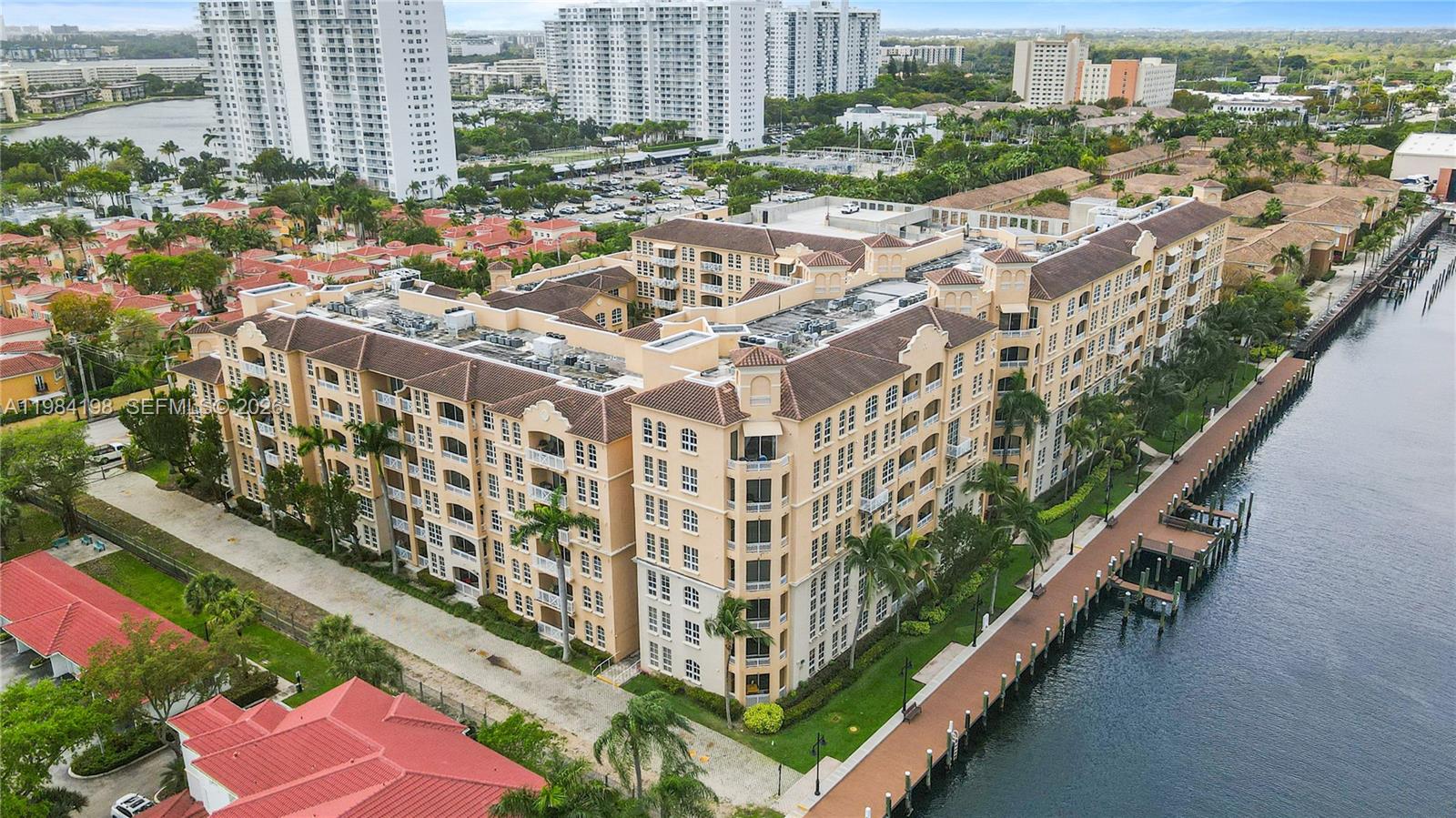 ALAQUA - Residential Lease