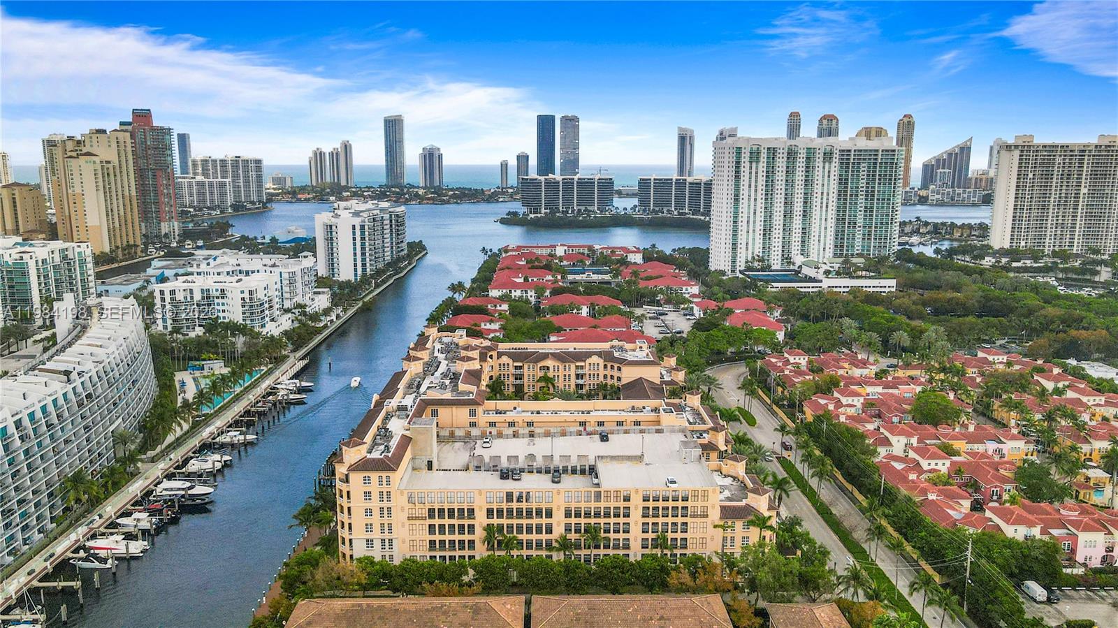 ALAQUA - Residential Lease