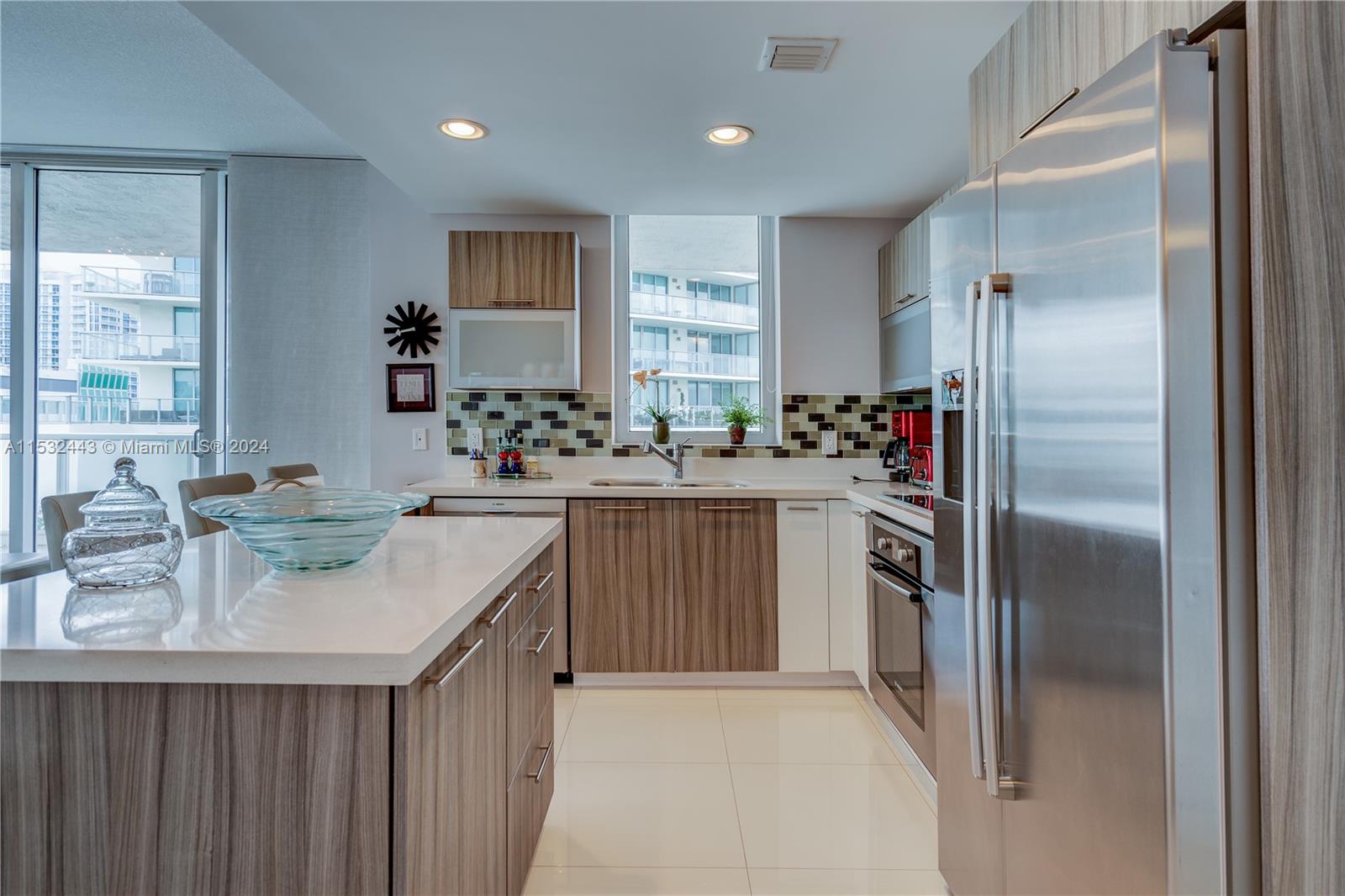EDEN HOUSE CONDO - Residential