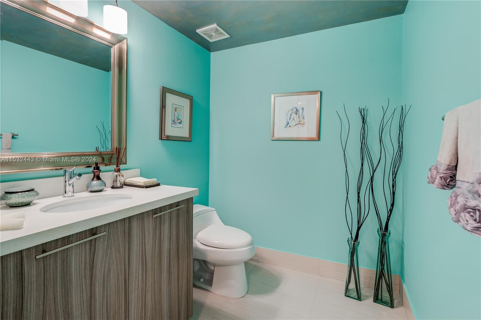 EDEN HOUSE CONDO - Residential