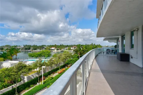 6700 Indian Creek Dr Unit 402, Miami Beach, FL 33141 - #: A11532443
