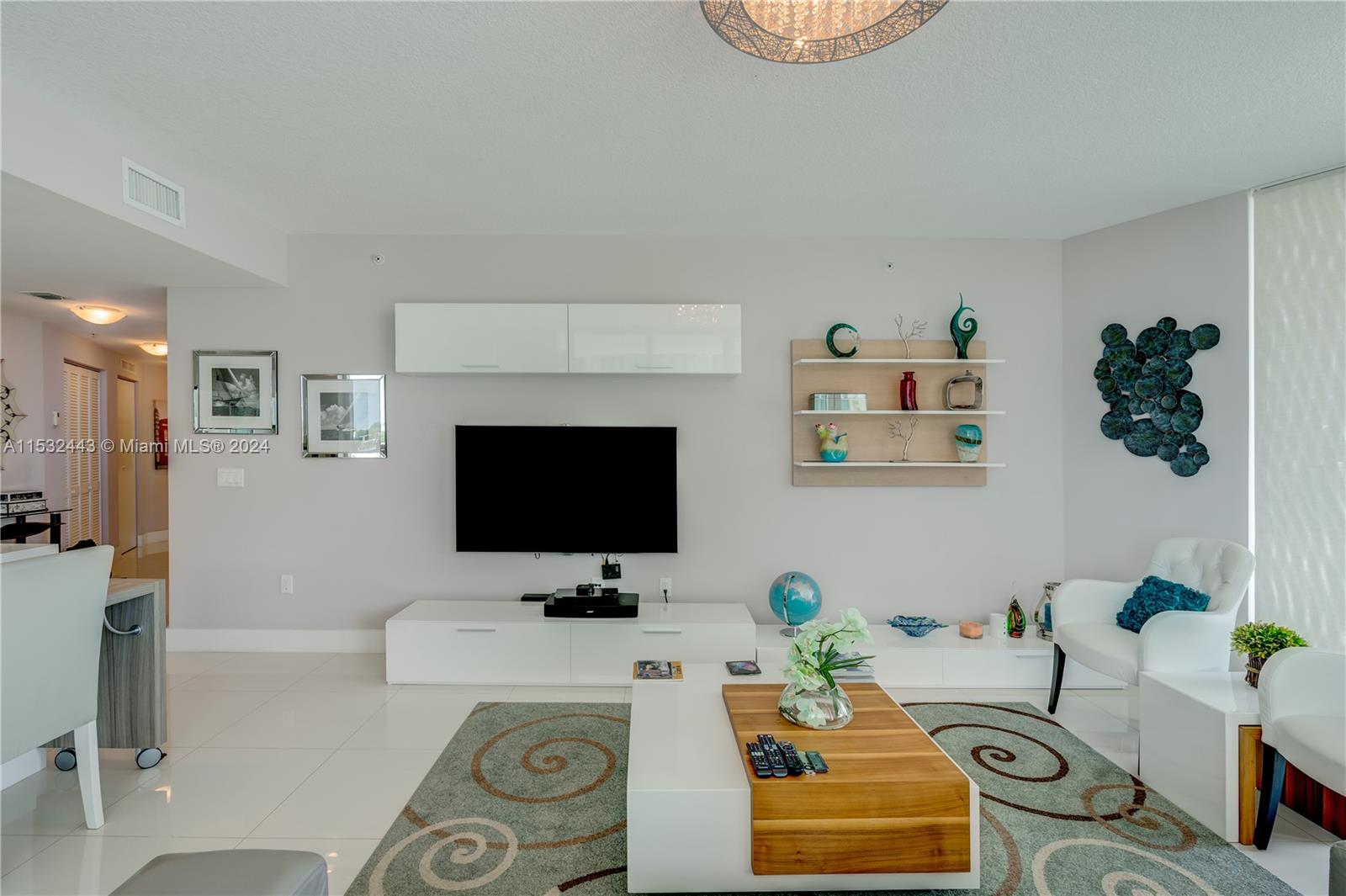 EDEN HOUSE CONDO - Residential