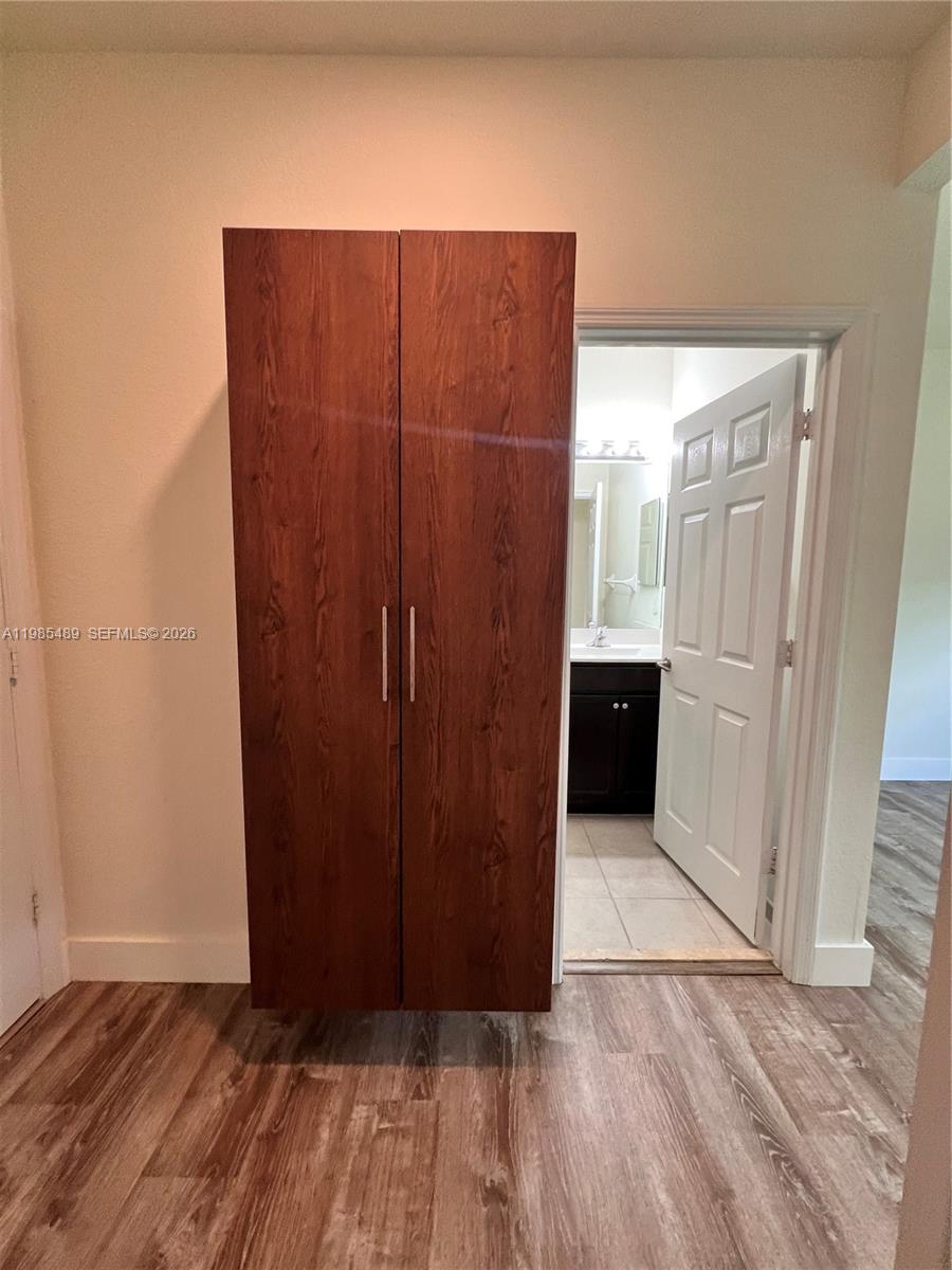 COCO PALM ESTATES - Residential Lease