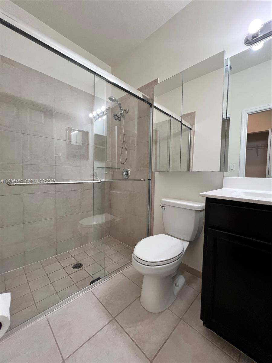 COCO PALM ESTATES - Residential Lease