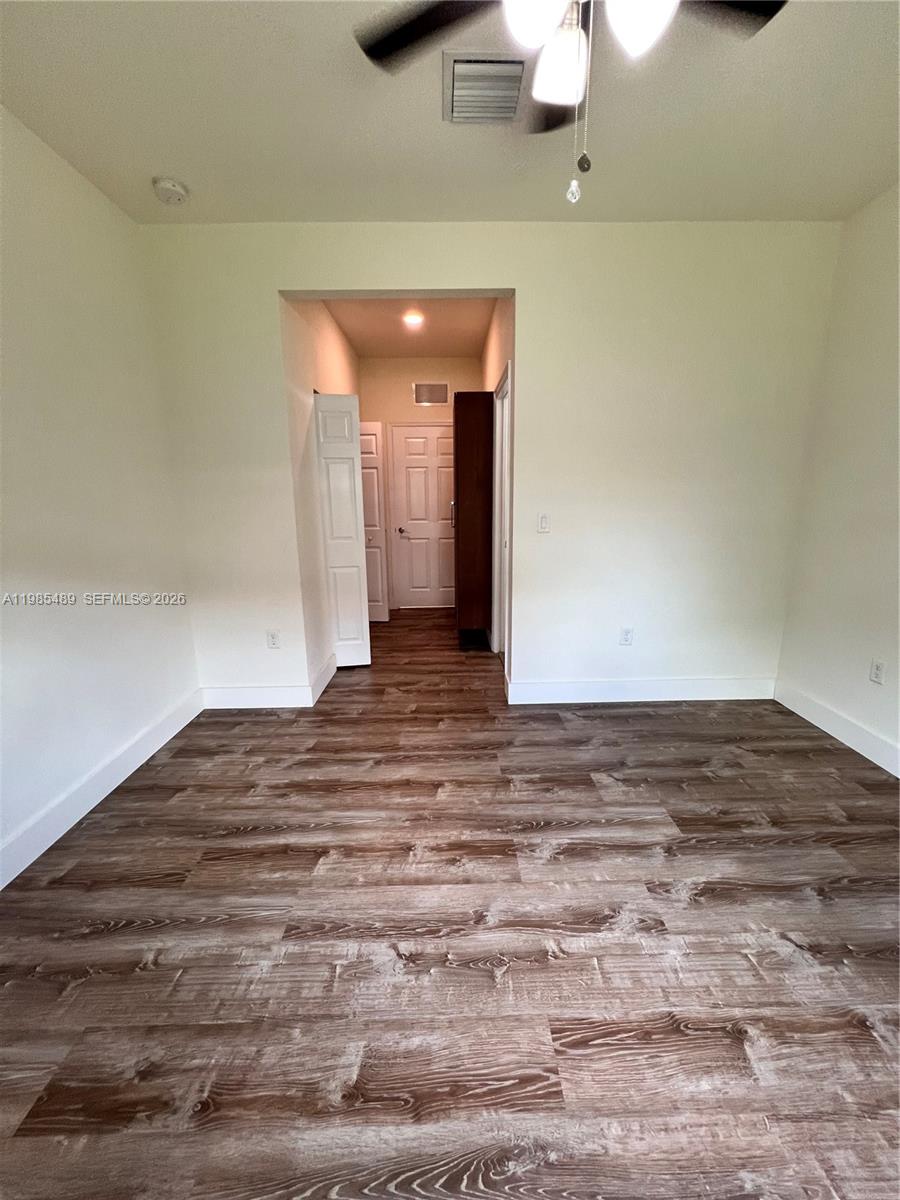 COCO PALM ESTATES - Residential Lease