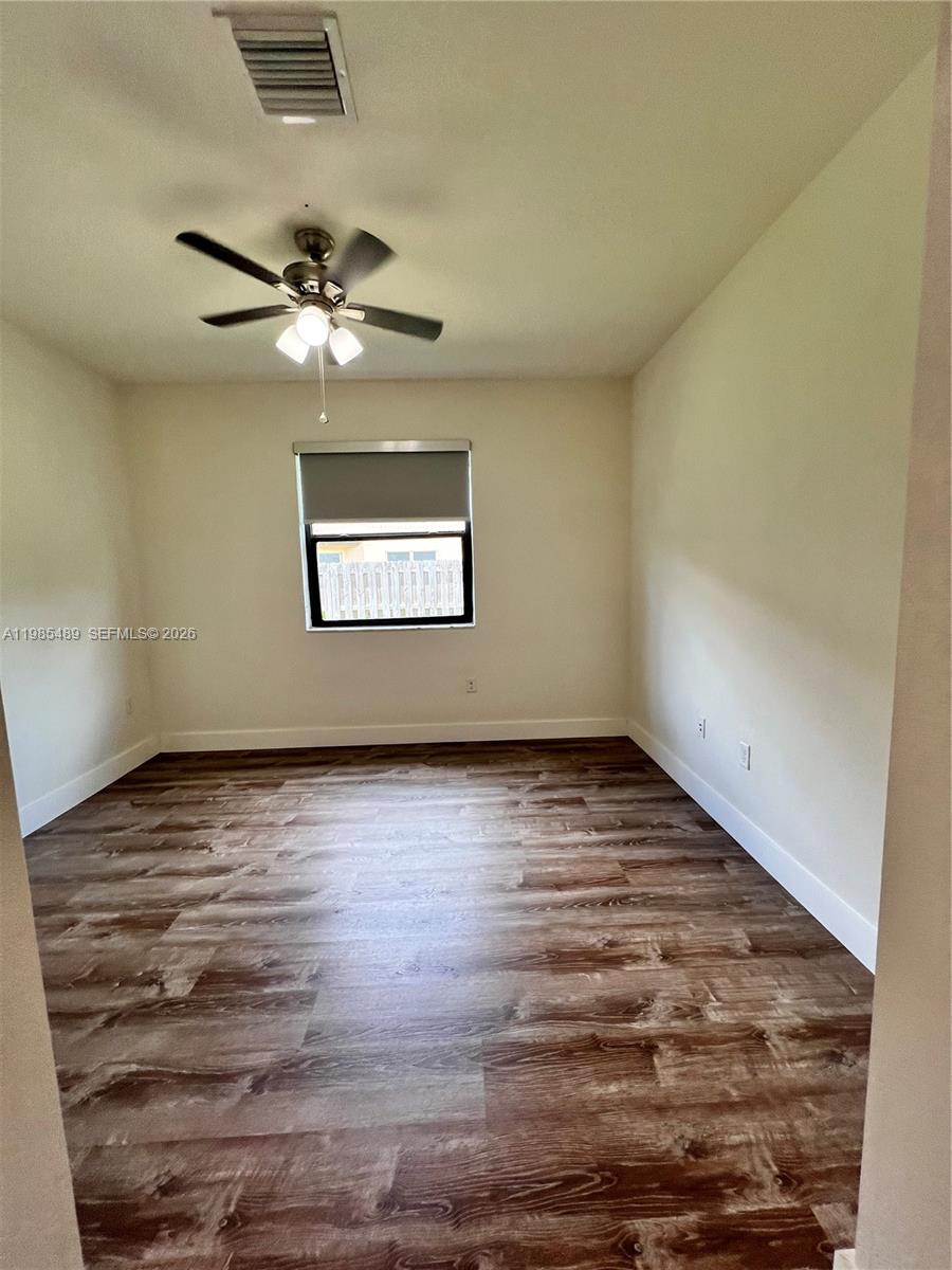 COCO PALM ESTATES - Residential Lease