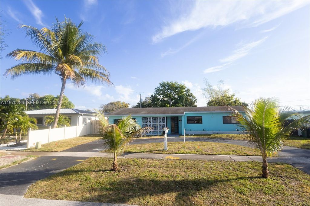 Photo of 772 Pennsylvania Ave #772, Fort Lauderdale, FL 33312 (MLS # A11970226)
