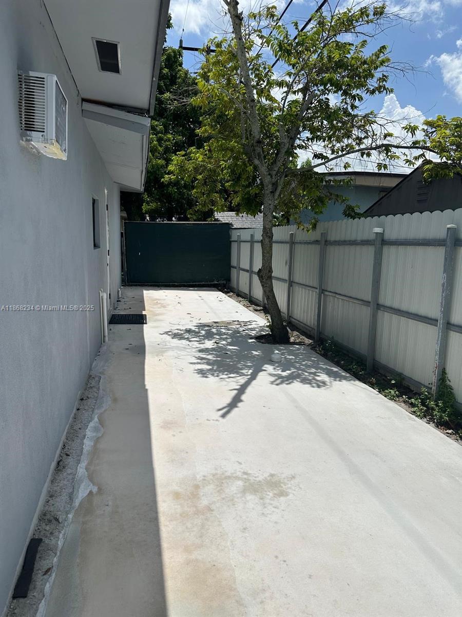 CRAVERO CLOVERLEAF ESTATE - Residential